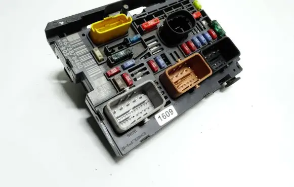 Citroen Berlingo BSM Control unit 9675878480