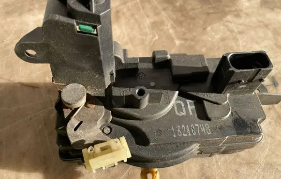 Front door lock