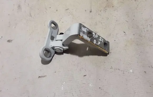 Volvo XC90 Front door upper hinge 31424586