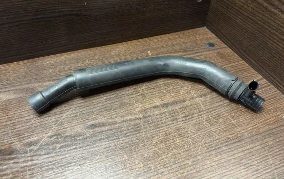 Mercedes-Benz Sprinter W907 W910 Engine coolant pipe/hose 6510100982 A6510100982
