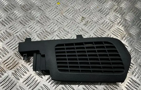 (C) pillar trim