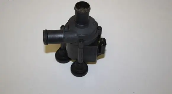 Audi Q7 4M Electric auxiliary coolant/water pump 06H121601M