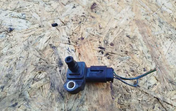 Mini Cooper Countryman R60 Air pressure sensor 780474201 7804742