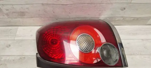 Toyota Avensis T250 Rear/tail lights
