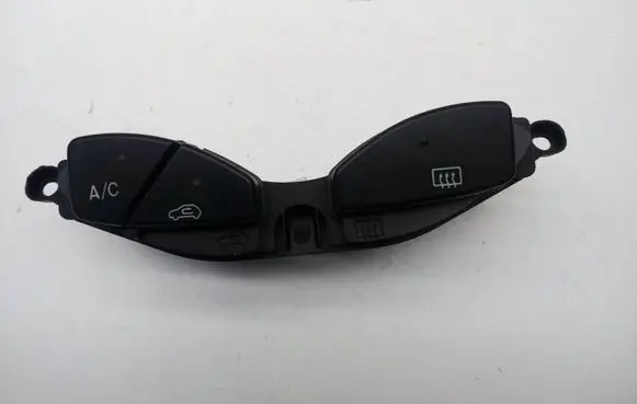 Ford Focus Windscreen/window heater switch 19A945AB