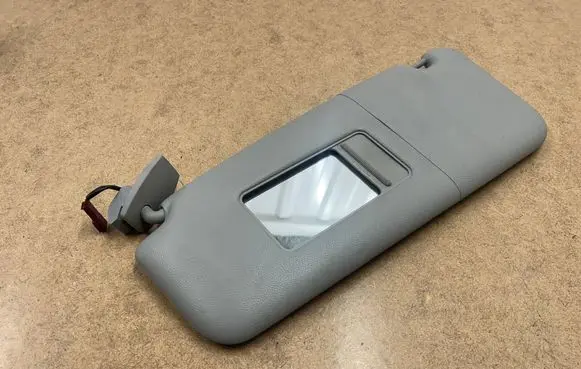 BMW 5 E60 E61 Sun visor 51167066649 7066649