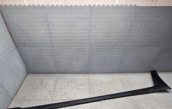 Sill/side skirt trim