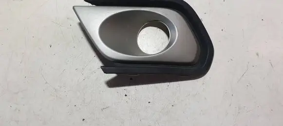 Front bumper lower grill