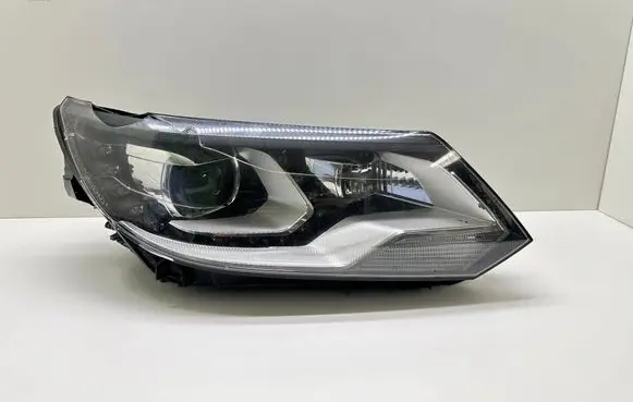 Volkswagen Tiguan Headlight/headlamp 5N1941752B 1ZS01074812 UM72151865