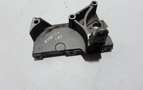 Dacia Duster Engine mounting bracket 8200871583