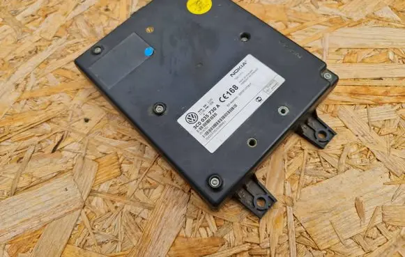 Volkswagen PASSAT B6 Bluetooth control unit module 3C0035730A 00E0031F5B1F 0516761