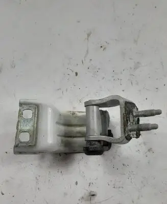 Volkswagen PASSAT B6 Tailgate/trunk/boot hinge 3C9827201E