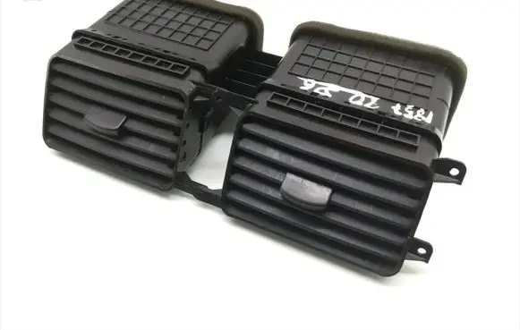 Hyundai Trajet Dash center air vent grill 97420-3A000
