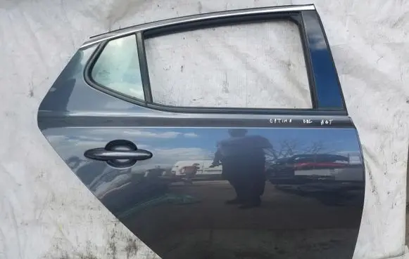 KIA Optima Rear door