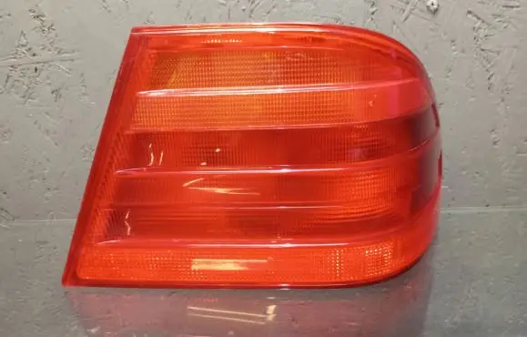 Mercedes-Benz E W210 Rear/tail lights A2108204464