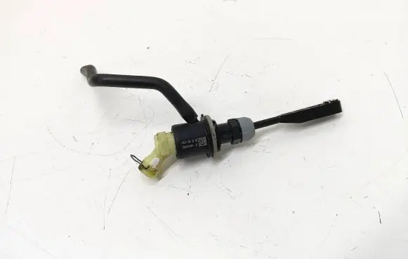 Clutch master cylinder