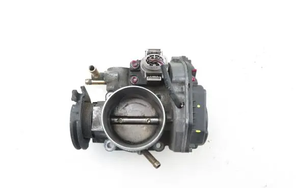 Skoda Octavia Mk1 (1U) Throttle body valve 06A133064J