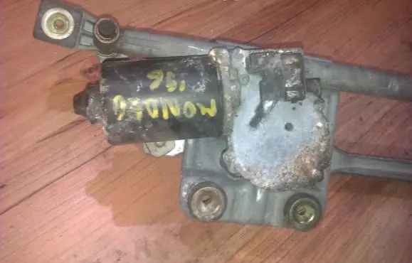 Ford Mondeo MK I Wiper motor