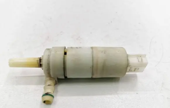 Mercedes-Benz B W245 Headlight washer pump 