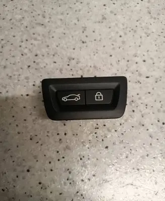 BMW X5 F15 Tailgate/boot open switch button 9275121