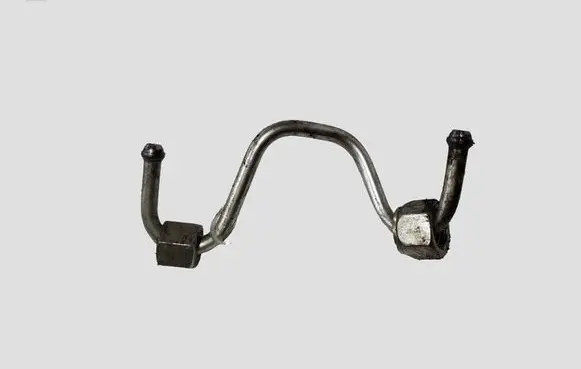 Nissan X-Trail T31 Fuel injector supply line/pipe
