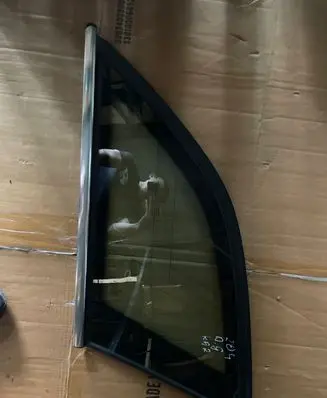 Mercedes-Benz C W204 Rear side window
