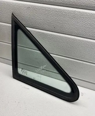 Volkswagen Sharan Rear side window 43R001100