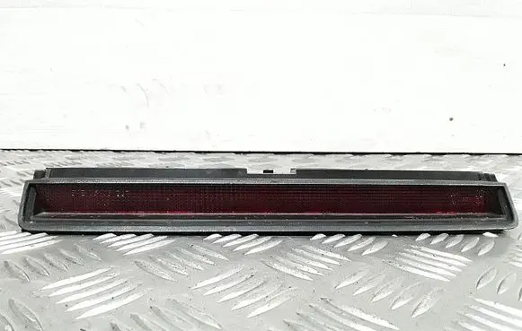 Volkswagen Fox Third/center stoplight 5z6945097