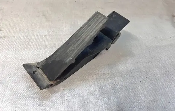 BMW 5 E60 E61 Accelerator throttle pedal 6766931