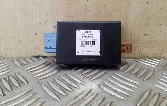 Peugeot 508 Alarm control unit/module 9665582380
