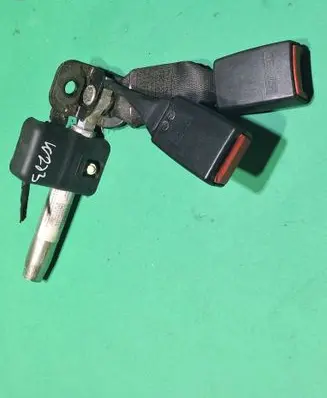 Mercedes-Benz C W203 Rear seatbelt buckle 2038600269