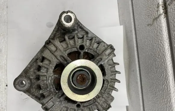 BMW X1 E84 Generator/alternator 7802261