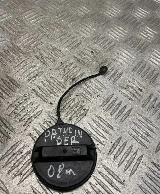 Nissan Pathfinder R51 Fuel tank filler cap 