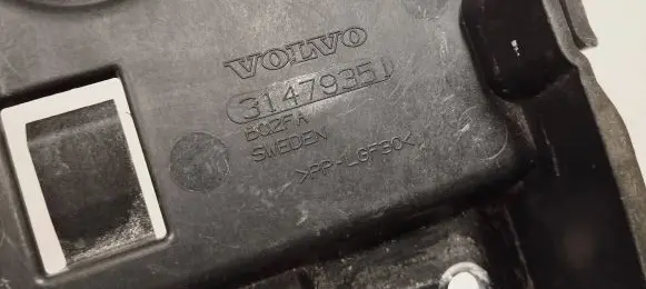 Volvo XC90 Battery tray 31479351
