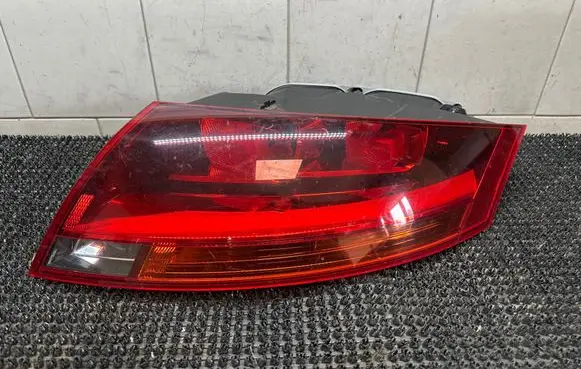 Audi TT TTS Mk2 Rear/tail lights 8J0945096C