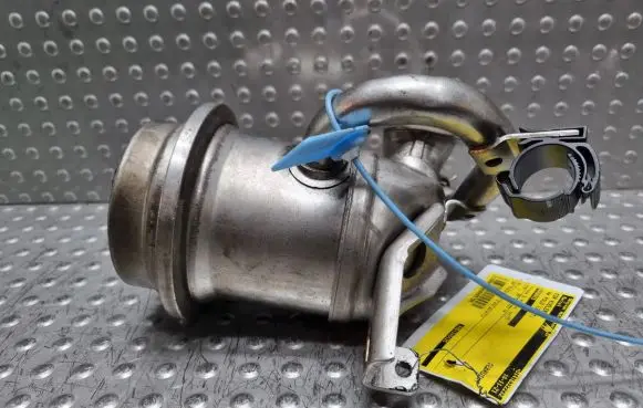 Seat Ibiza IV (6J,6P) EGR valve cooler 04B131512D CUS