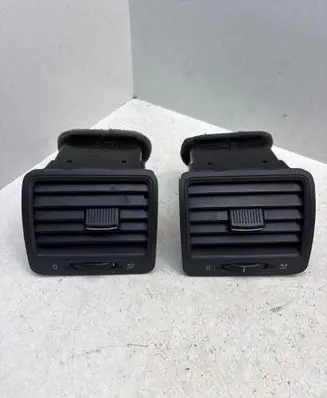 Volkswagen Golf V Dashboard side air vent grill/cover trim 1K0819710 1K0819704 1K081979