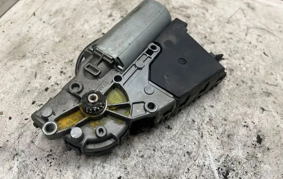 Volkswagen Touareg I Sunroof motor/actuator 7L6959591