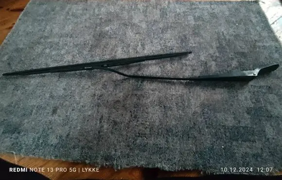 Citroen C5 Front wiper blade arm 071956 4439