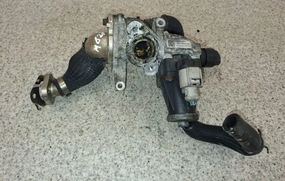 Land Rover Evoque I EGR valve 704924000 070165887A G4D39D475BA