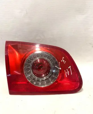 Volkswagen PASSAT B6 Tailgate rear/tail lights