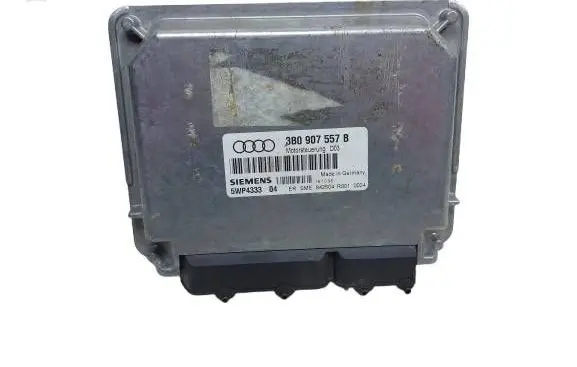 Audi A4 S4 B5 8D Engine control unit/module 3B0907557B 5WP4333