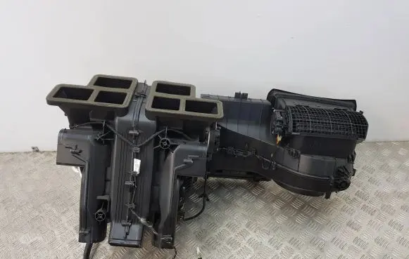Infiniti Q30 Interior heater climate box assembly A2468305101 0012520078 CZ4432705482