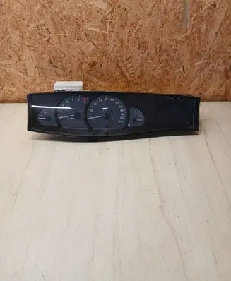 Opel Omega B2 Speedometer (instrument cluster) 13109657BL 140502 1123601