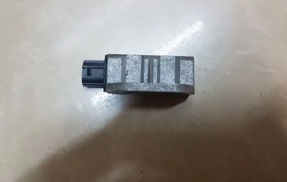 Nissan X-Trail T30 Airbag deployment crash/impact sensor