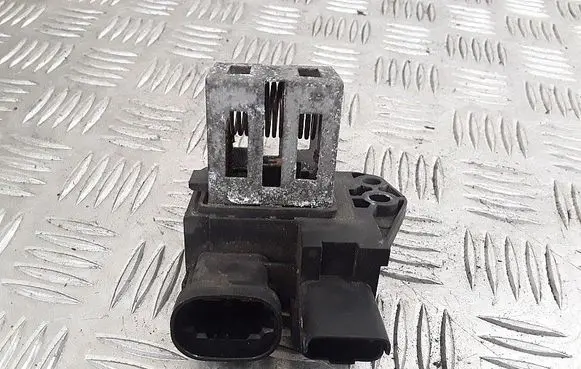 Citroen DS3 Coolant fan relay 9662872380
