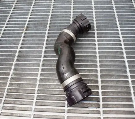 BMW 6 F12 F13 Engine coolant pipe/hose 8511928