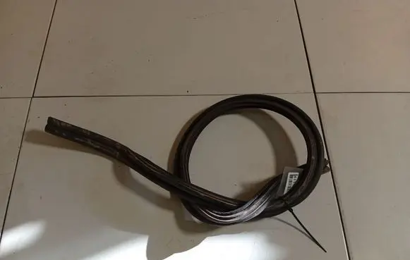 Peugeot 407 Engine compartment rubber 