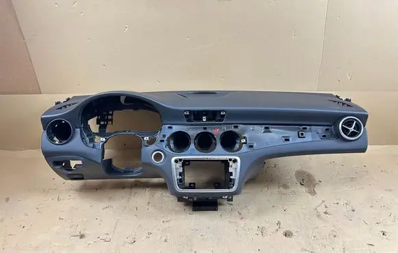 Mercedes-Benz CLA C117 X117 W117 Dashboard 