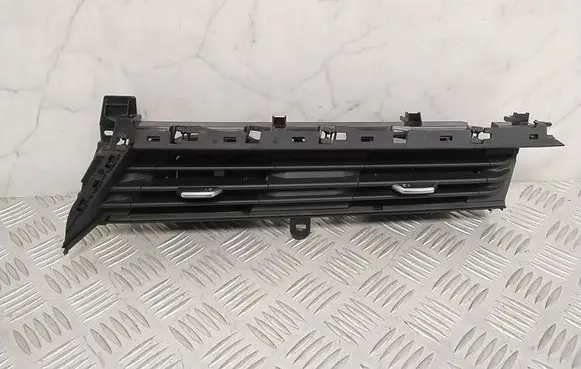 Audi Q4 Sportback e-tron Dashboard air vent grill cover trim 89B820951